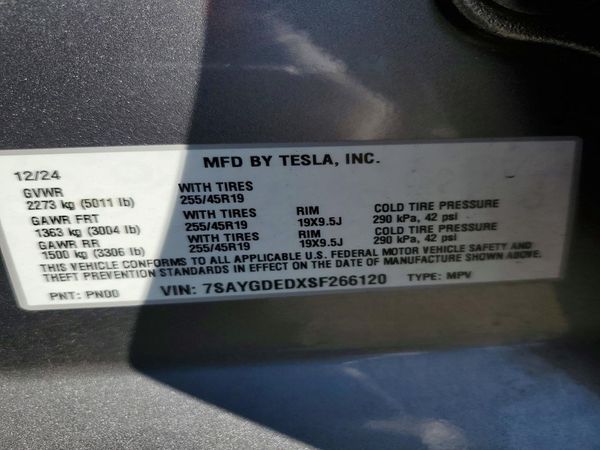 2025 TESLA MODEL Y