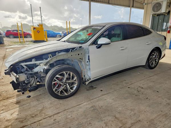 2022 HYUNDAI SONATA