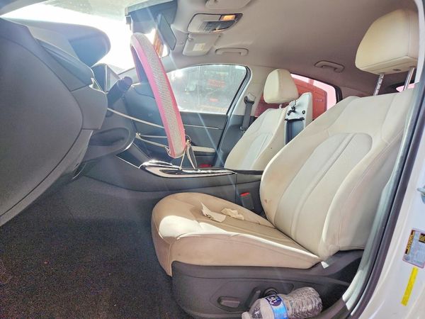 2022 HYUNDAI SONATA