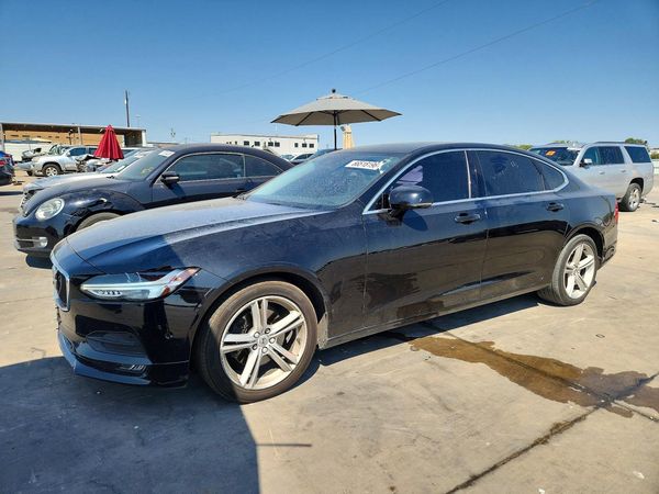 2018 VOLVO S90