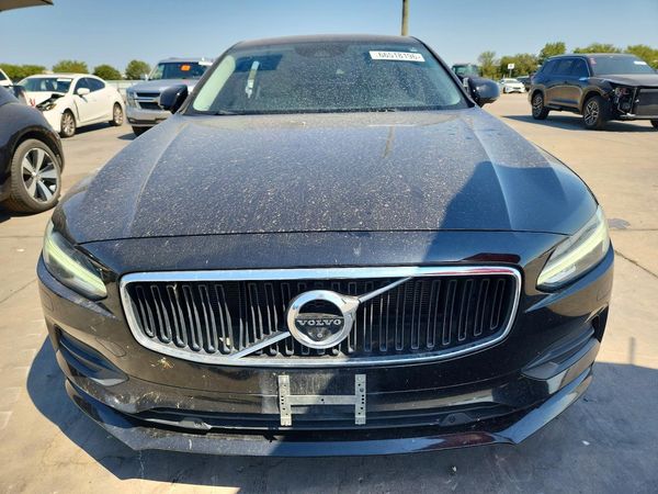 2018 VOLVO S90
