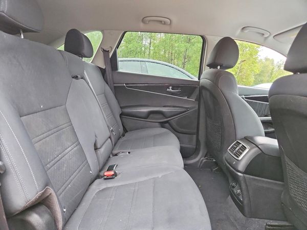 2019 KIA SORENTO L, LX, S