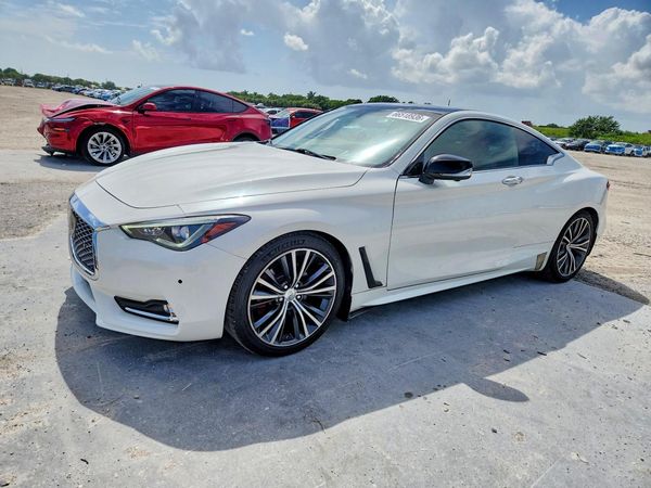 2017 INFINITI Q60 — Front 3/4