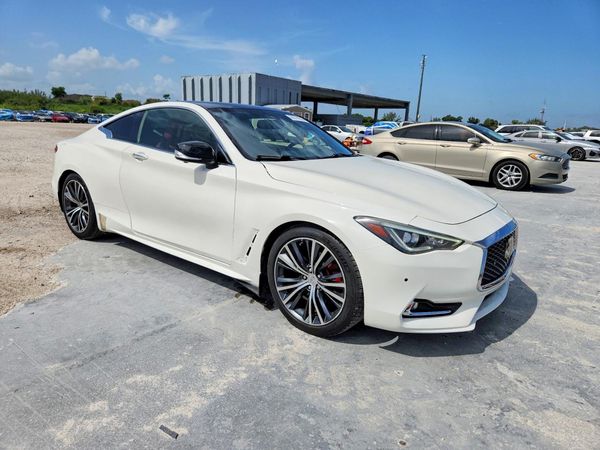 2017 INFINITI Q60 — Passenger 3/4
