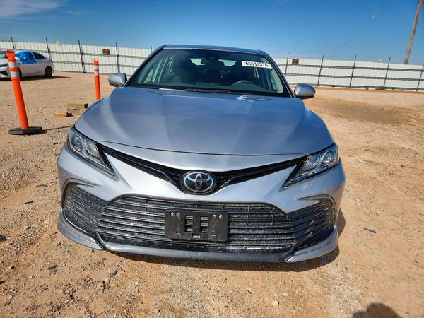 2024 TOYOTA CAMRY