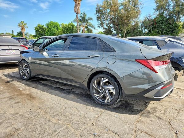 2025 HYUNDAI ELANTRA SEL Sport — DSRA