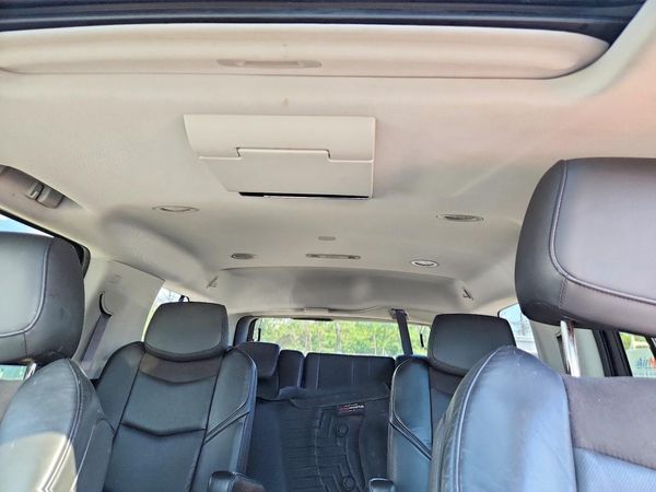 2015 CADILLAC ESCALADE Luxury
