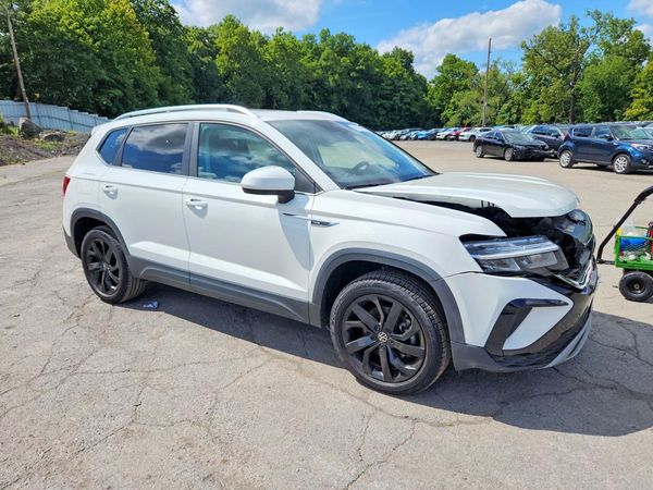 2022 VOLKSWAGEN TAOS