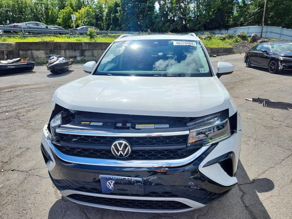 2022 VOLKSWAGEN TAOS