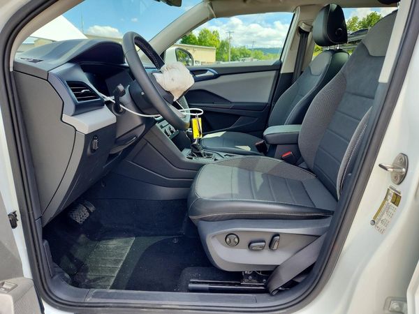 2022 VOLKSWAGEN TAOS