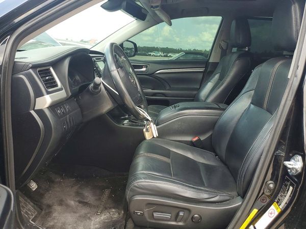 2017 TOYOTA HIGHLANDER