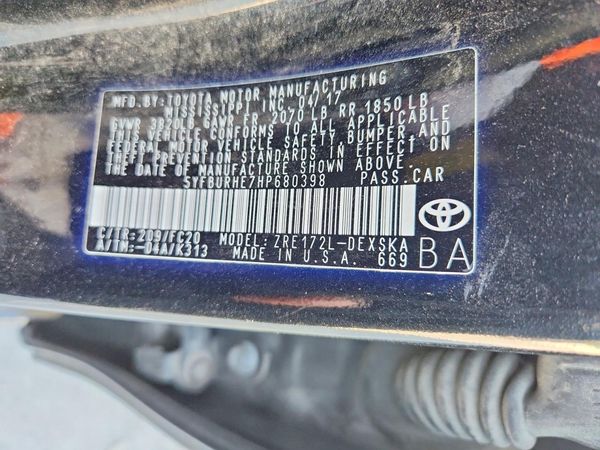 2017 TOYOTA COROLLA
