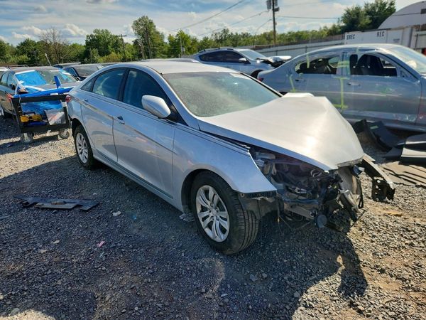 2012 HYUNDAI SONATA Middle-low level — Passenger 3/4