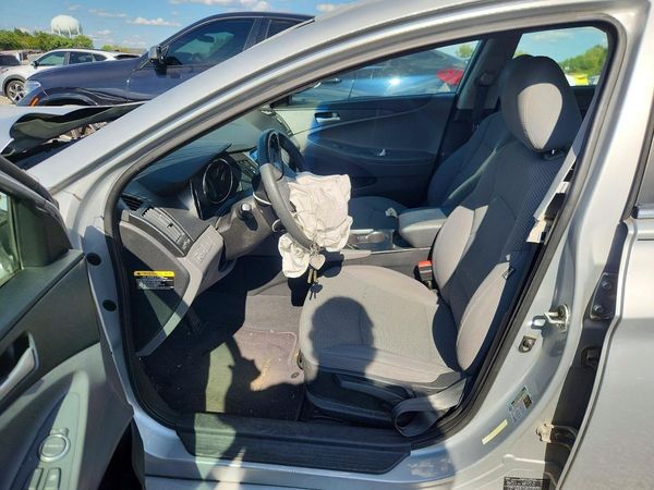 2012 HYUNDAI SONATA Middle-low level — DENT