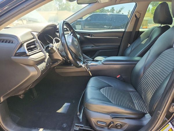 2019 TOYOTA CAMRY