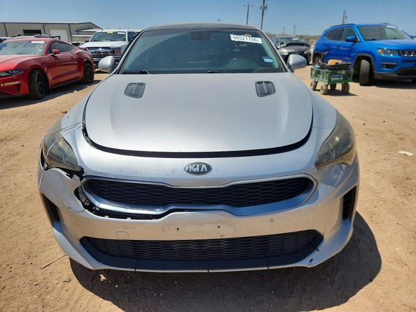 2018 KIA STINGER