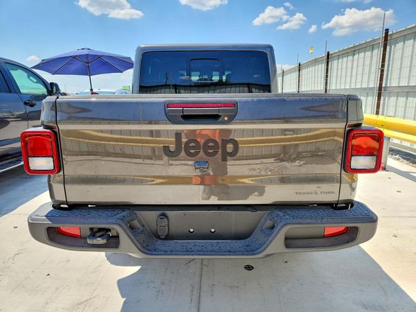 2025 JEEP GLADIATOR