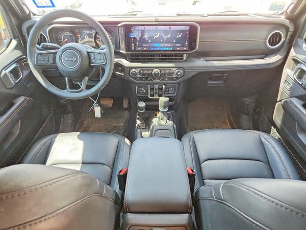 2025 JEEP GLADIATOR