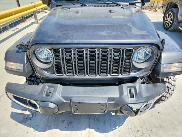 2025 JEEP GLADIATOR