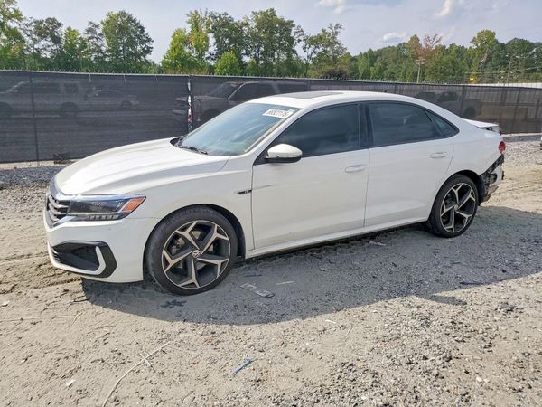 2020 VOLKSWAGEN PASSAT R-Line
