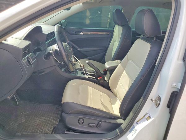 2020 VOLKSWAGEN PASSAT R-Line