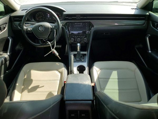 2020 VOLKSWAGEN PASSAT R-Line
