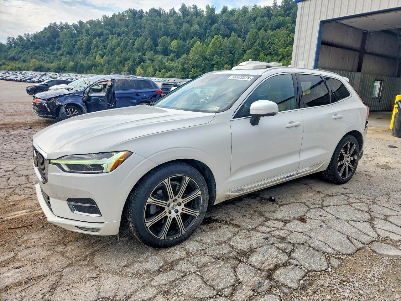 2021 VOLVO XC60