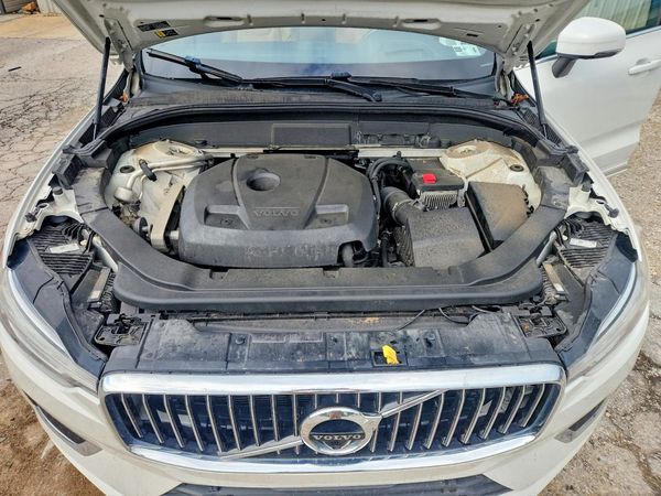 2021 VOLVO XC60