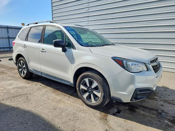 2018 SUBARU FORESTER Base P