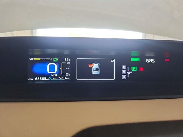 2016 TOYOTA PRIUS