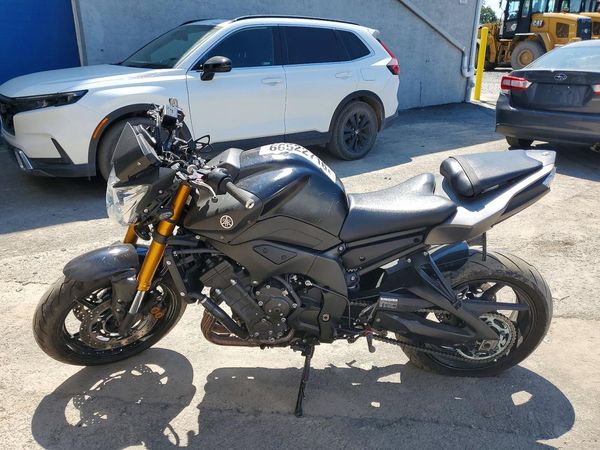 2012 YAMAHA FZ8