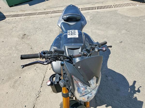 2012 YAMAHA FZ8