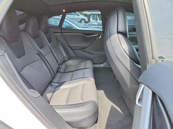 2018 TESLA MODEL S