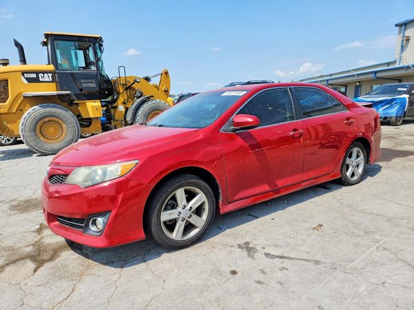 2014 TOYOTA CAMRY