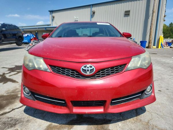 2014 TOYOTA CAMRY