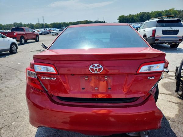 2014 TOYOTA CAMRY