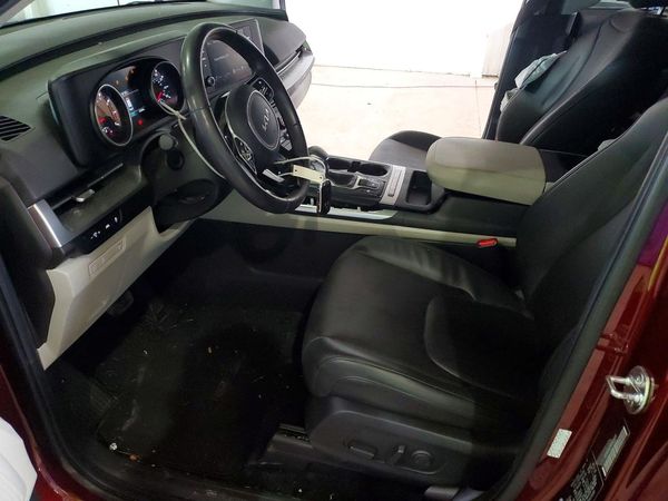 2024 KIA CARNIVAL