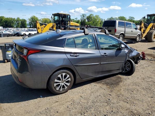 2022 TOYOTA PRIUS