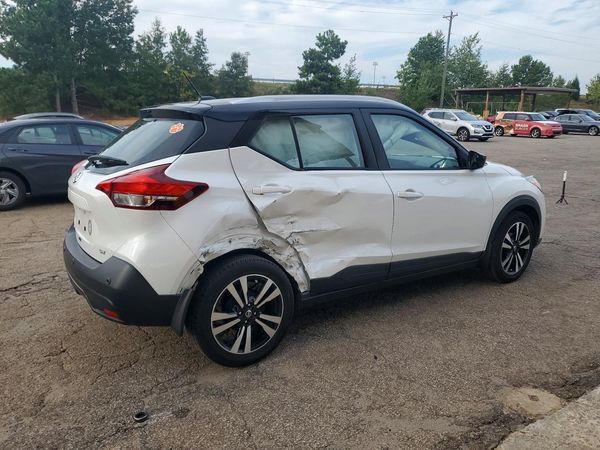 2020 NISSAN KICKS