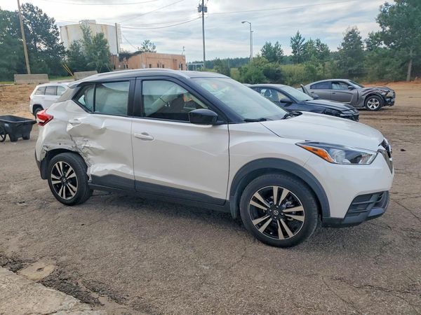 2020 NISSAN KICKS