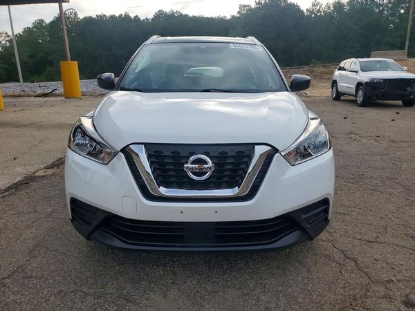 2020 NISSAN KICKS
