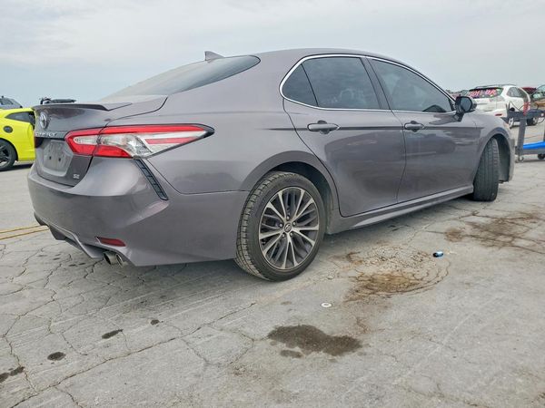 2019 TOYOTA CAMRY