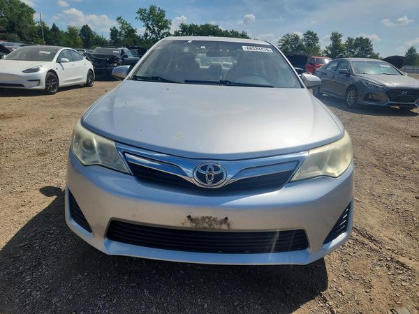 2013 TOYOTA CAMRY
