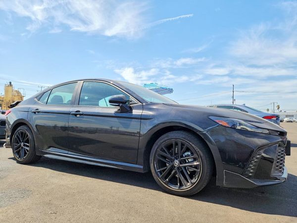 2025 TOYOTA CAMRY