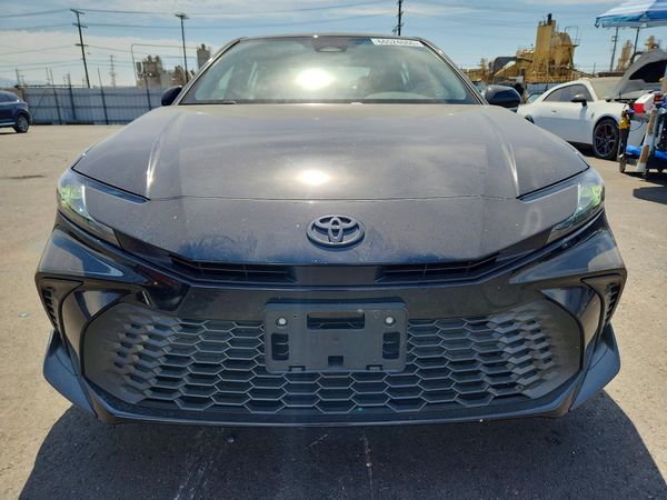 2025 TOYOTA CAMRY
