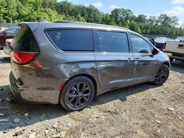 2019 CHRYSLER PACIFICA Touring L — PSRA