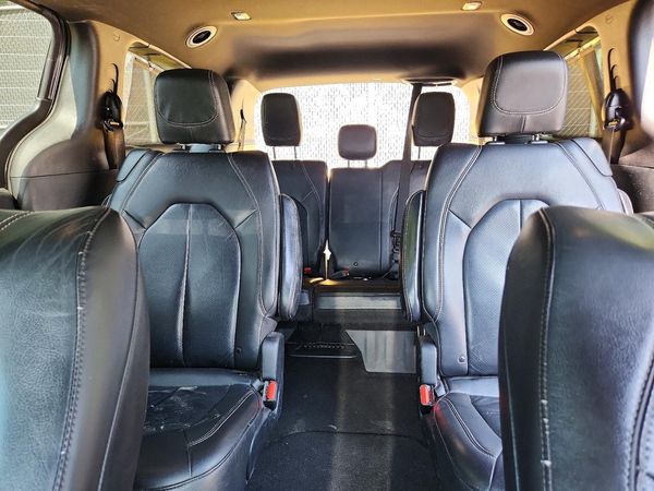 2019 CHRYSLER PACIFICA Touring L — SUVN