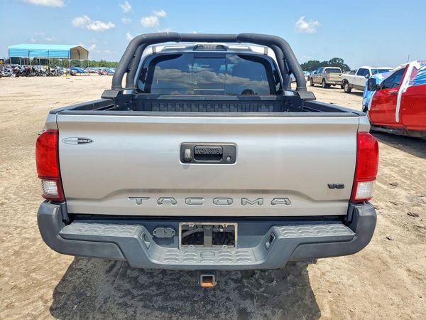 2018 TOYOTA TACOMA