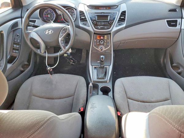 2014 HYUNDAI ELANTRA GLS (Middle)