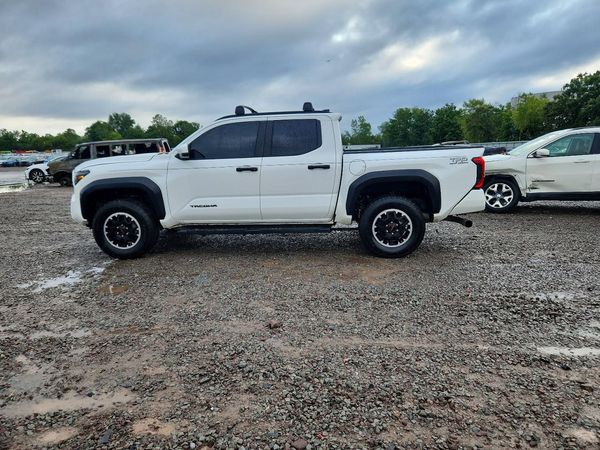 2025 TOYOTA TACOMA